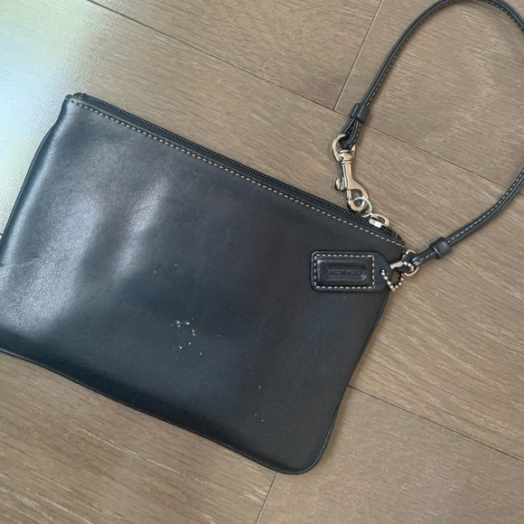 Vintage Coach Black Leather Wristlet - Picture 2 of 3